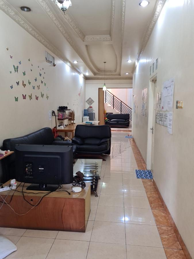 Traveller Home Tangerang Kültér fotó