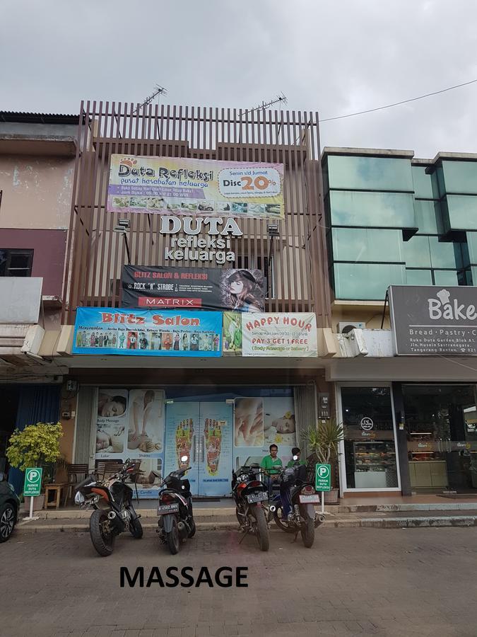 Traveller Home Tangerang Kültér fotó